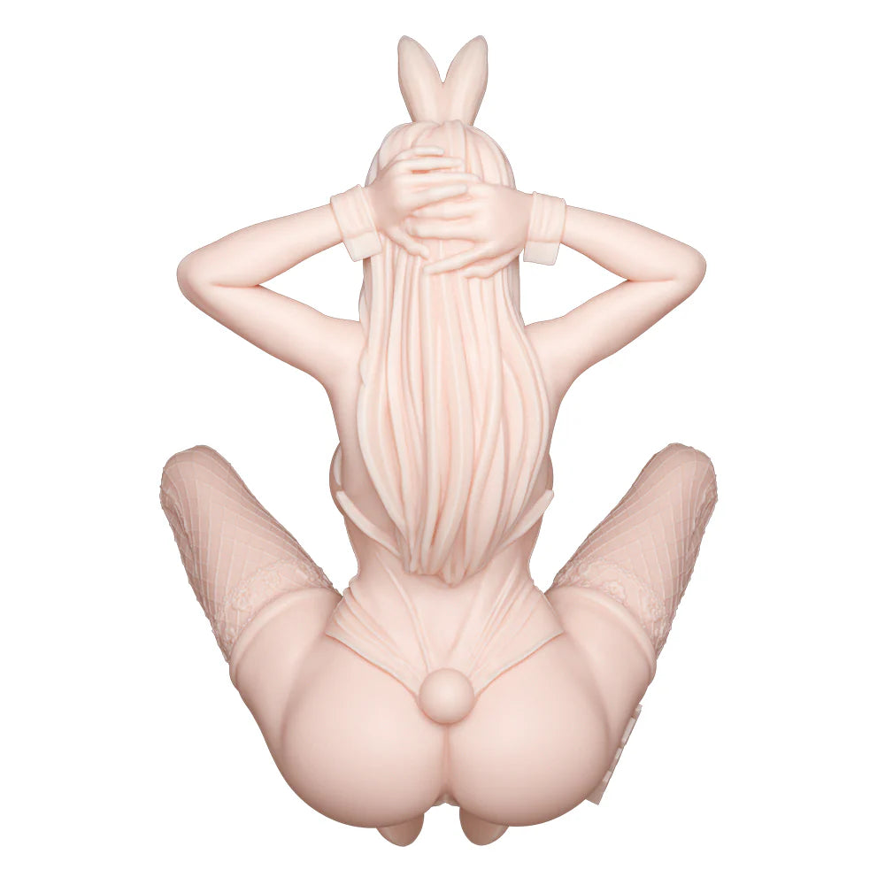Poupée hentai lapine vue de dos mettant en valeur ses courbes féminines détaillées

