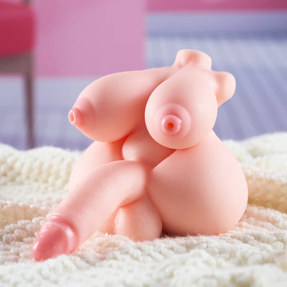 Mamelons pénétrables du masturbateur buste hentai pour plaisir entre les seins