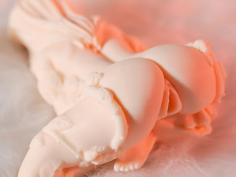 Vue de dos de la figurine sexy manga hentai rose premium

