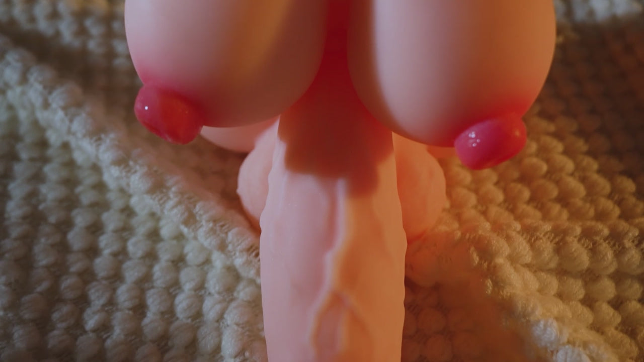poupée sexuelle hentai futanari réaliste en TPE avec pénis et seins généreux pour pénétration anale et vaginale réaliste