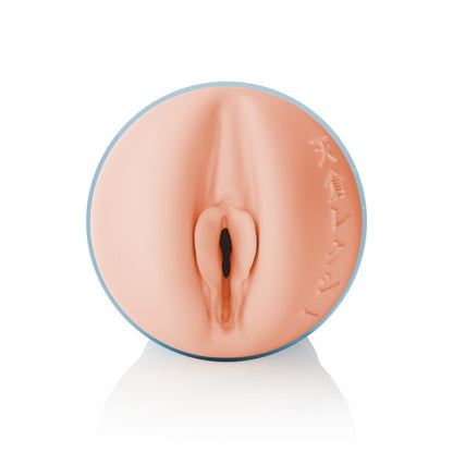 Gros plan sur l'orifice du masturbateur réaliste Fleshlight Lexi Amakura