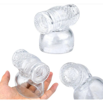 Manchon masturbateur transparent montrant les rainures et reliefs internes pour sensations intenses
