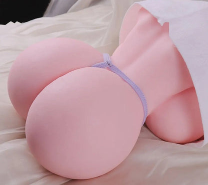 Masturbateur Torse au Gros cul avec string violet